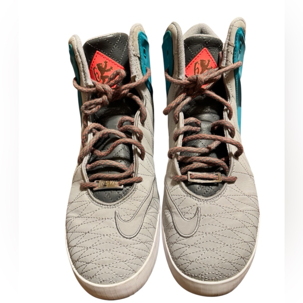 LeBron 11 Lifestyle NSW Grey size 10